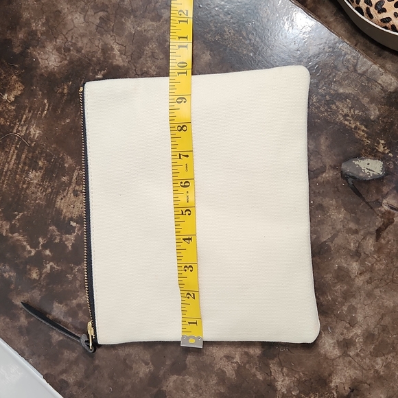 Canvas makeup bag - Picture 2 of 5